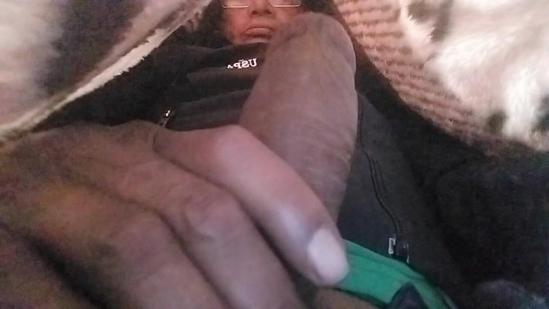 A_k_93152: Très belle et grosse bite