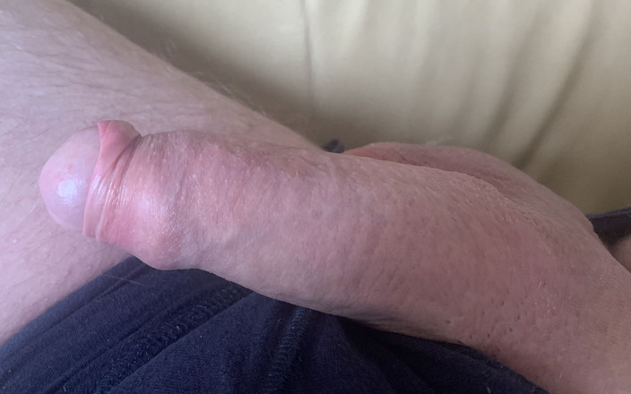 Pellefnatt: Leży w łóżku i szarpie mnie, aż mam orgazmy, aż przychodzi...