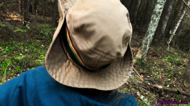 PerfectHelen: Stranger arouses, sucks and hard fuckes in the forest of...