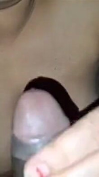 Blowjob dan pancutan mani dalam mulut Sonu