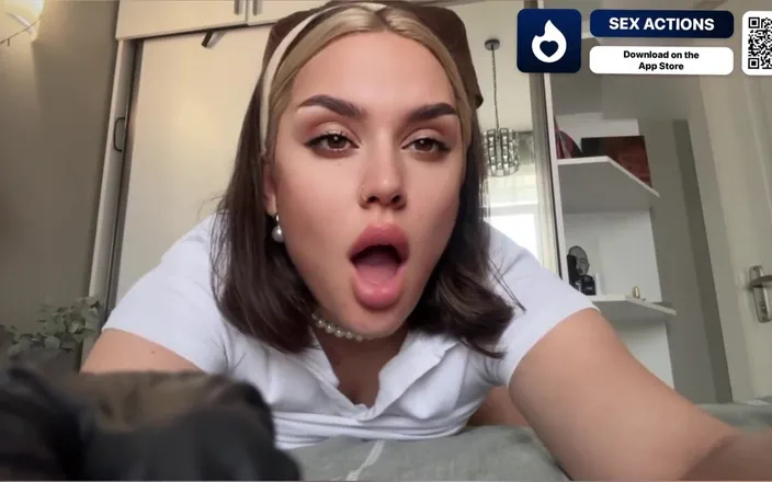 Good_view: Sexy Student Plays the Role of a Horny Maid Using...