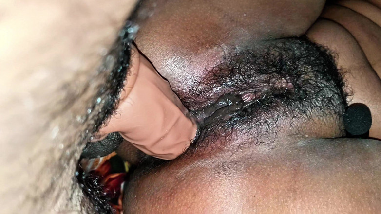 Bithi69gril: Lần đầu tiên làm tình với bạn trai, làm tình đau đớn mới...