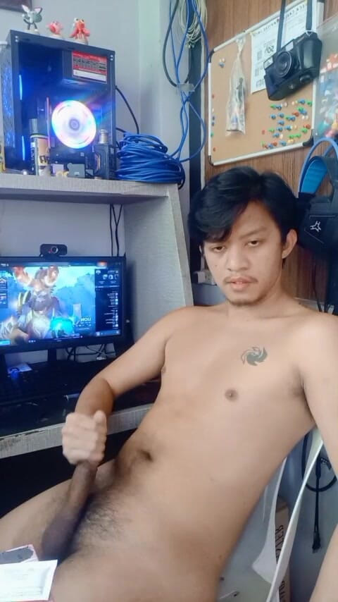 Rent A Gay Productions: 핫한 피노이 소년 맛 직접 맛보기