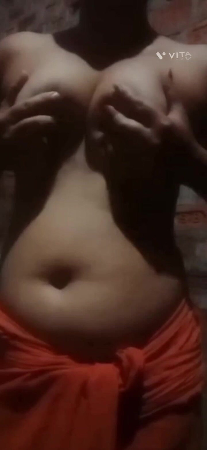 Momib45: नग्न फंतासी