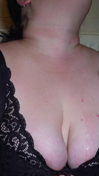 Stepmom to Fuck Her Huge Mouth Then Covers with a Huge Ejaculation of Sperm Over Her Tits