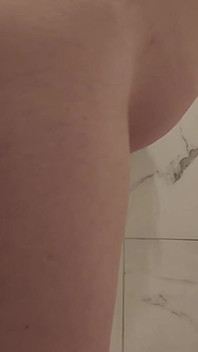 Shower dildo fuck Mama_Foxx94