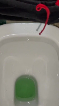 Harry_jen | Piss Fetish From Harry/ Golden Shower