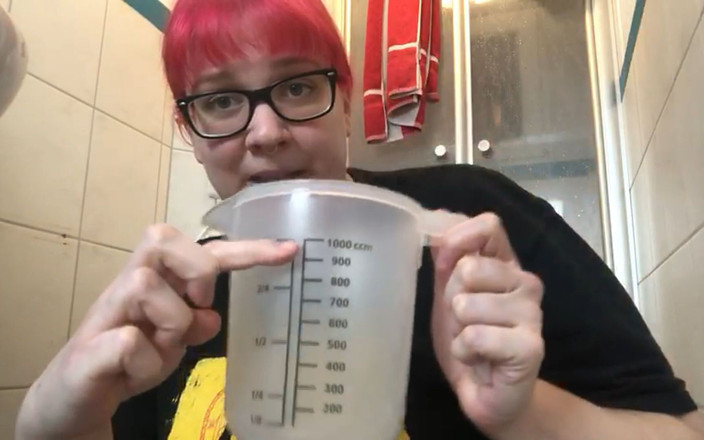 Abby Strange: Ставка на сечу, можна пописати на один літр