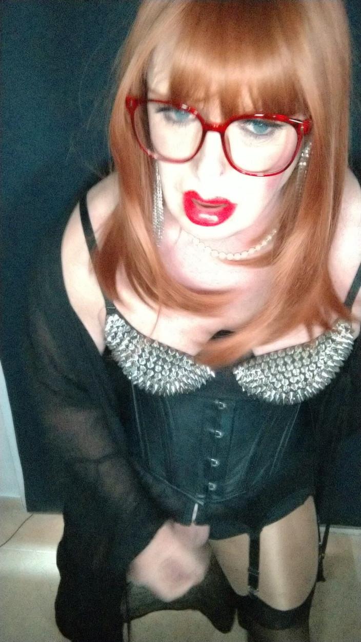 Emma Browne: Pvc Crossdress