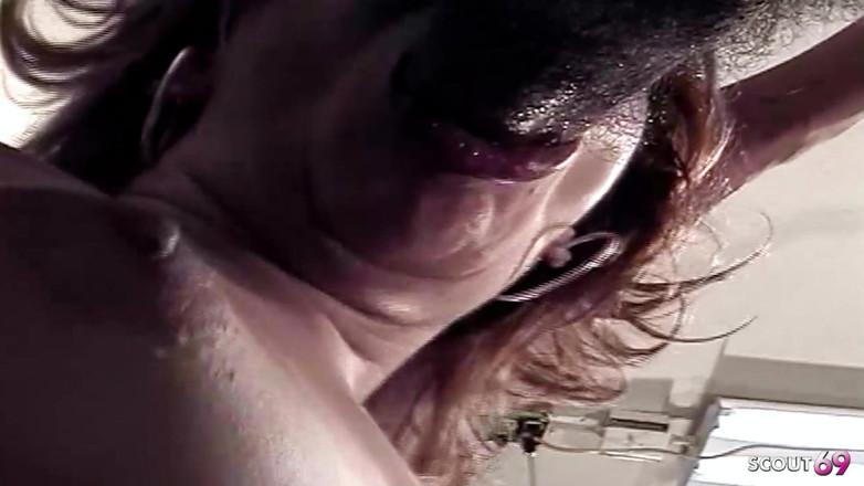 Shemale TS Collection: Блондинку транссексуалку відтрахали в тугу дупу під час тріо і отримали камшот