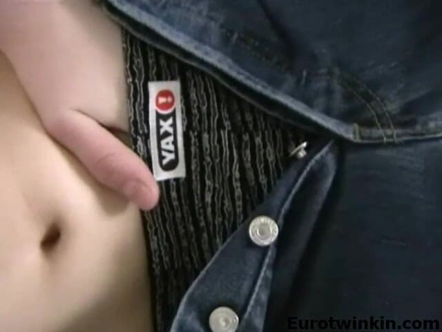 Euro boy xxx: Ashton吹他的热辣