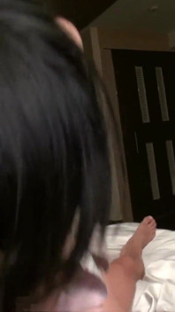 A Beautiful Girl with Straight Black Hair Who Loves Masturbation Begs for Sex