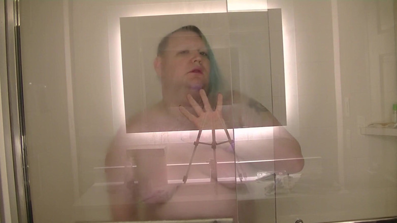 Roxxie rae page: シャワー誘惑