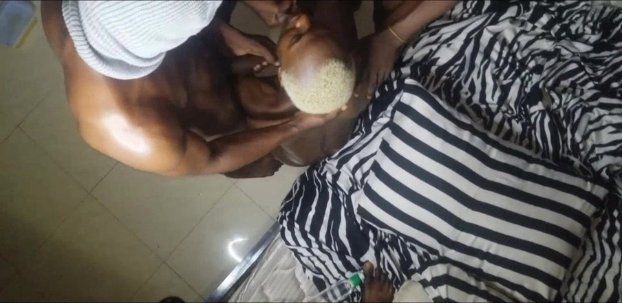 Sweetass132: Velké čůráky se střídají a mě