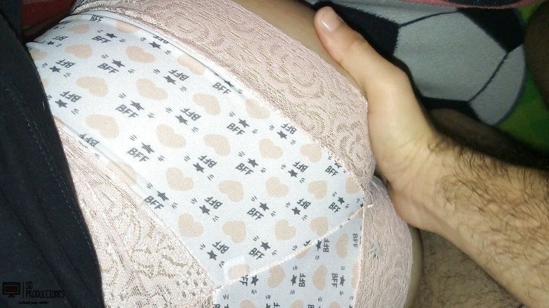 Emma vict: 在她房间里操我继妹的丰富阴户 第一人称视角 射精脸 - 西班牙语色情