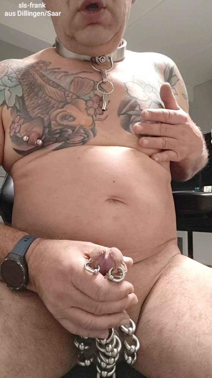 sls-frank: SLS-Frank menyentak zakar saya dengan subhirisan