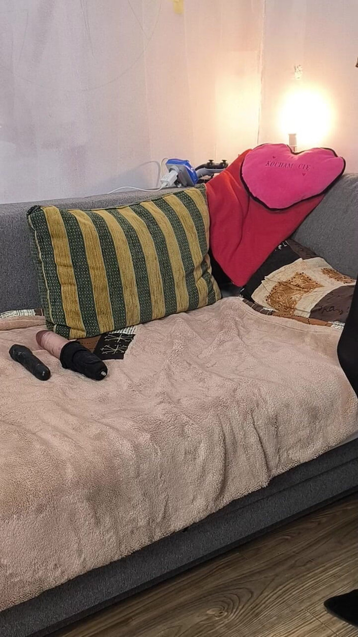 GabriellaGabiSuka: Analna Gabriella