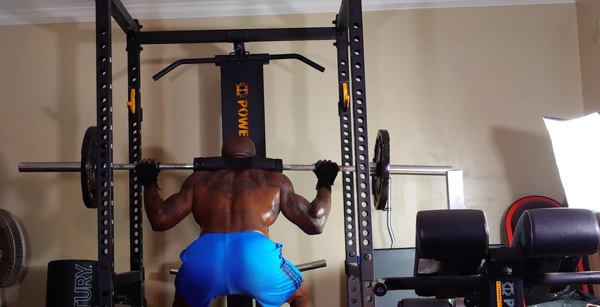 Hallelujah Johnson: Beneficiile antrenamentului de rezistență de flexibilitate de formare includ creșterea...