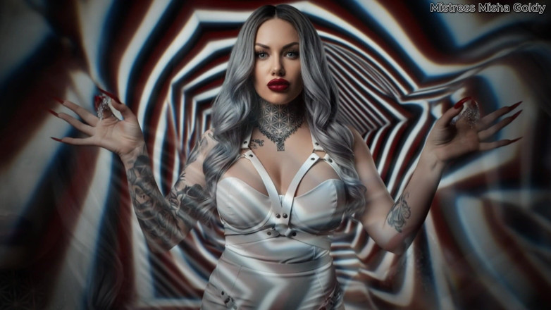 Goddess Misha Goldy: Перетворився на туалет мозку господині Міші