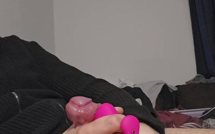 Young Boy but Big Claims: Cumshot from female vibrator