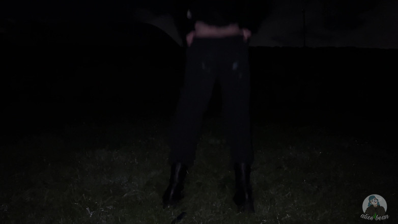 Alice Bean: 흑인 대물 자지에게 따먹히는 핫한 밀프