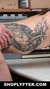 Small tits stealer rammed in the LP office