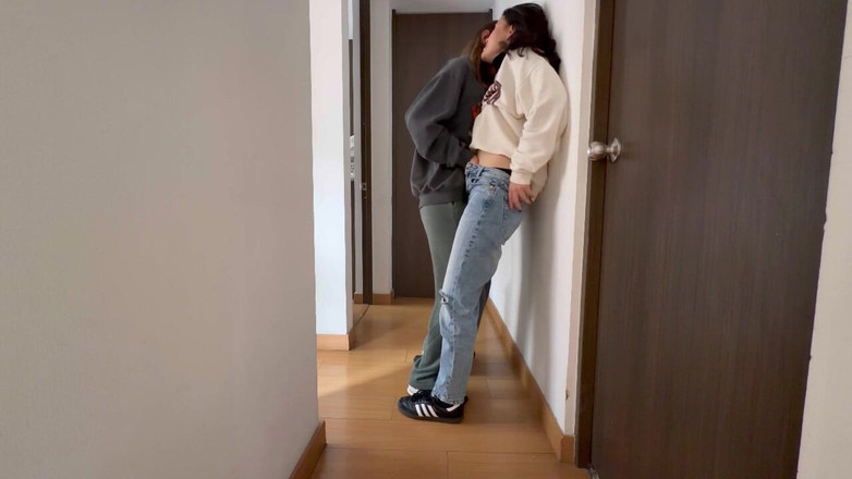 scarlettandc: Des Femmes Qui S’amusent À Vivre Leurs Fétiches