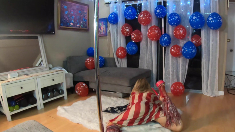 Nasty Nelsons: Athletic stripper MILF babe strips, sucks and fucks lucky neighbor...