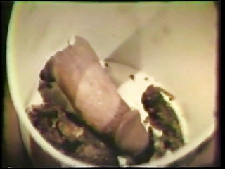 Gays Case: Il culo arrapato prende una punizione nel culo in un'orgia...