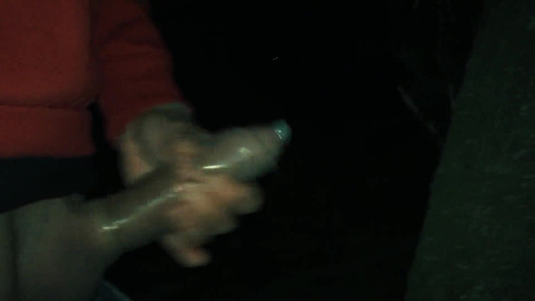 Idmir Sugary: Éjaculation en plein air dans un préservatif et caresse de...