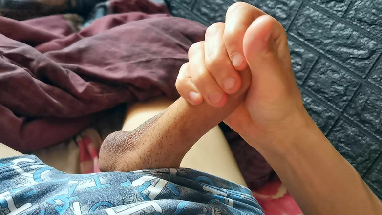 SEXY_GUYBEST: Una potente sborrata e un sacco di sperma dopo una...