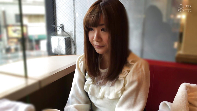 MBM3988: M434g07 a 20 Year Old Beautiful Girl with a Slightly Vigilant...