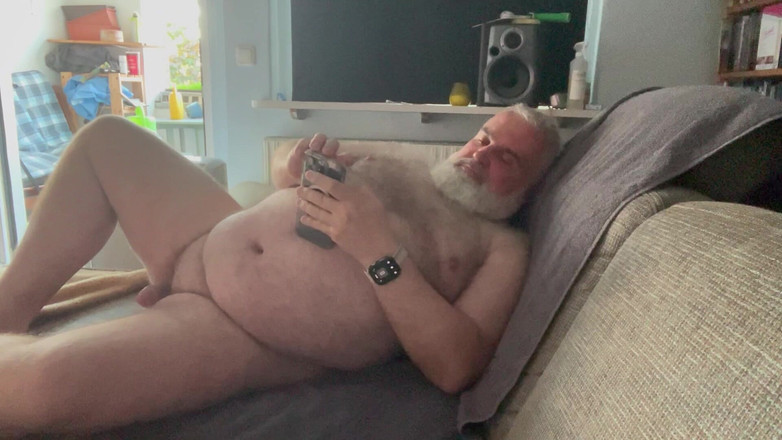 cuddlebearbln: Čarodějnictví na pohovce 8