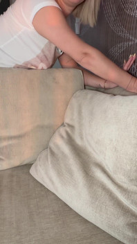 Ragazza Formosa in Calze Di Nylon Lucide Ottiene Collant Distrutti - Sperma Caldo Sul Culo