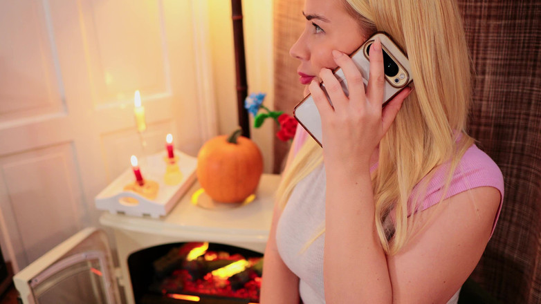 JessieHH: Fiesta secreta de hermanastra 4k