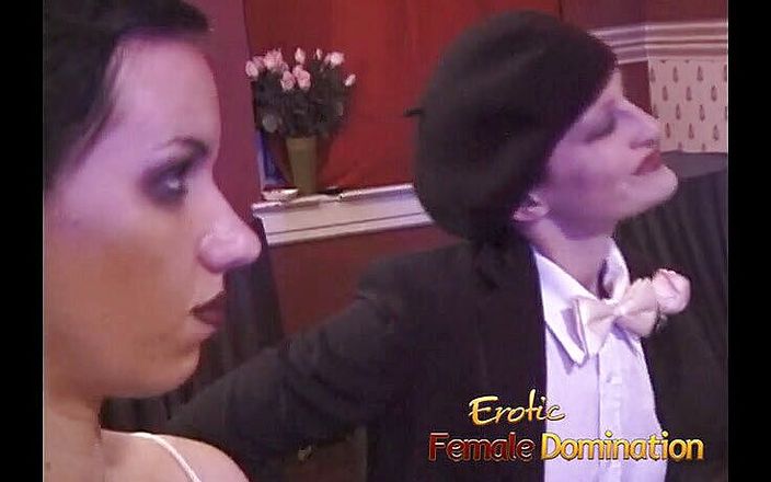 Erotic Female Domination: セクシーなベリーダンサーはショーを与える