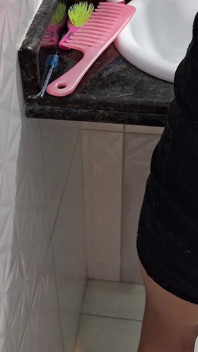 I Waited for Everyone to Leave to Surprise My Sister-in-law in the Bathroom!