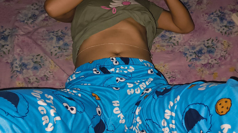 rhdhudhdhd: Çok zayıf amcık. Oraya ittiğim zaman ilk kez benimle seks...