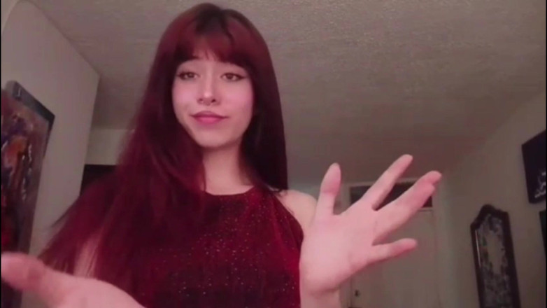 Elisabeth Garban: Dancing Sensual Show Petite Latina Ass Hole