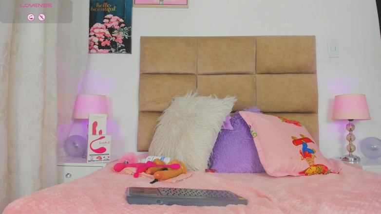 Amaiasonn: I Masturbate Intensely and Want to Be Controlled by a...