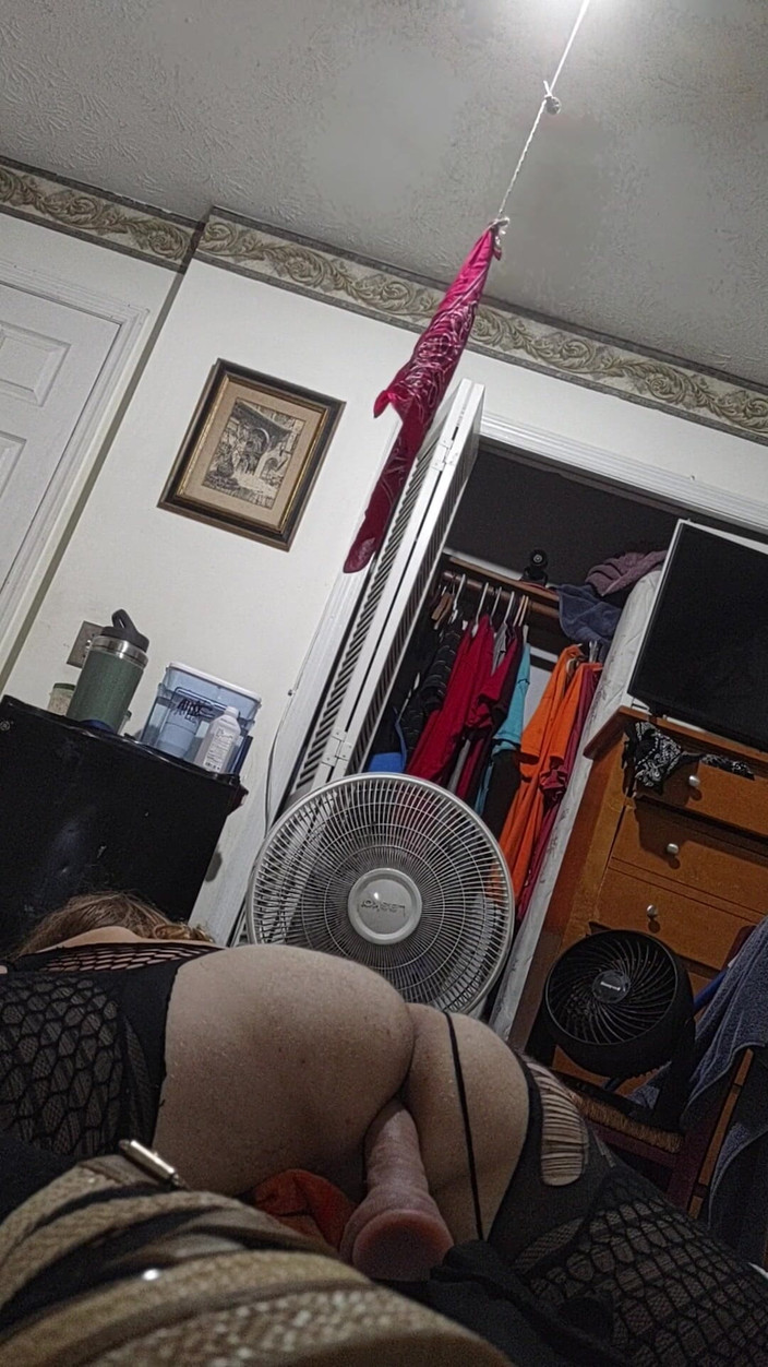 Sissy Alice: मुझे इसका मजा आता है