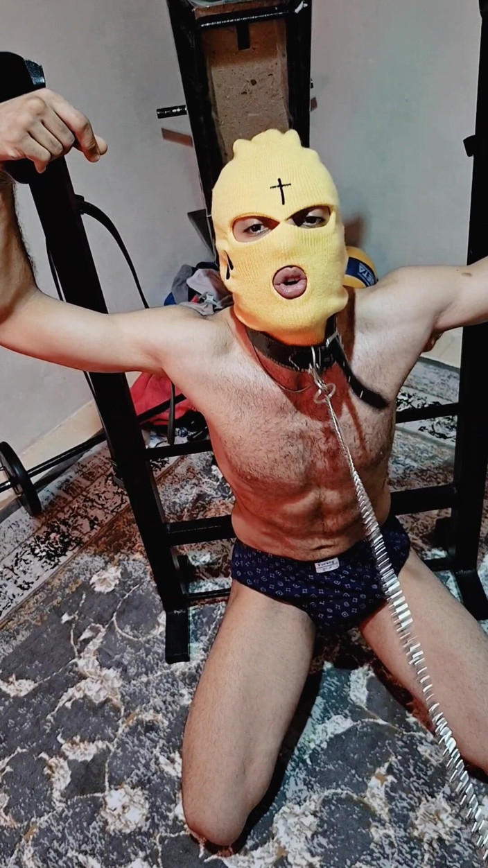 Miss lilith: Der rücksichtslose fußthron der herrin wurde trampelt, gefesselt und gebrochen -...