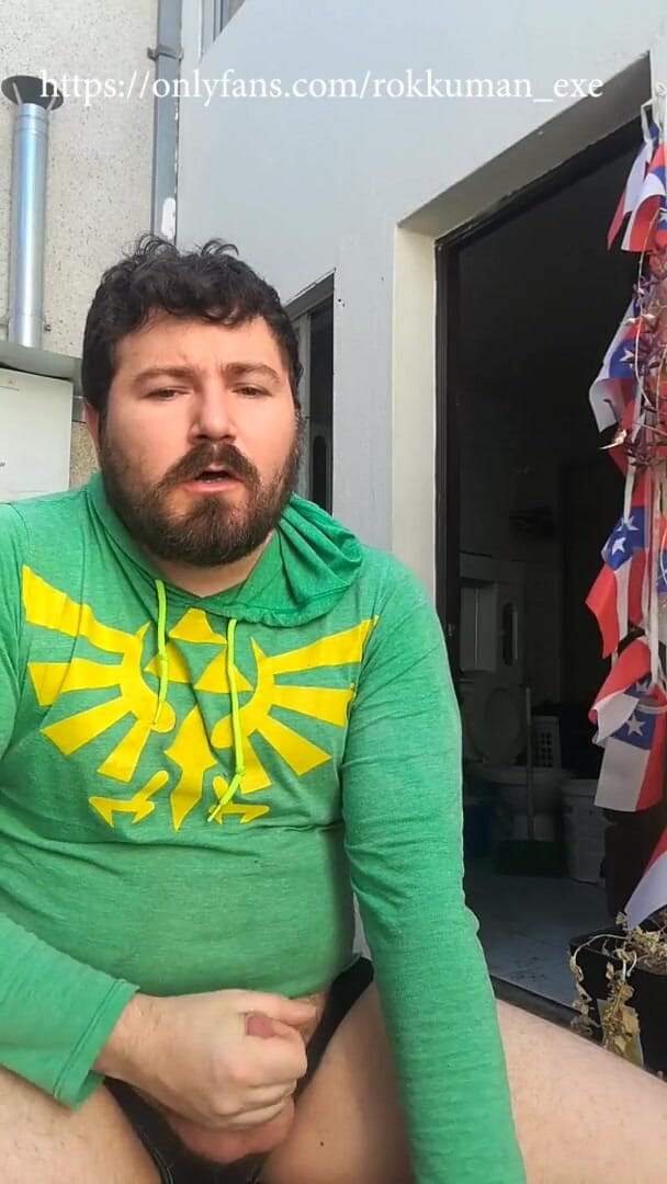 Rokkuman: Дрочити у дворі