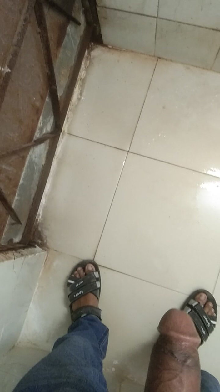 Viral_tiktokar: The Electricity Went Out When I Was in the Office...