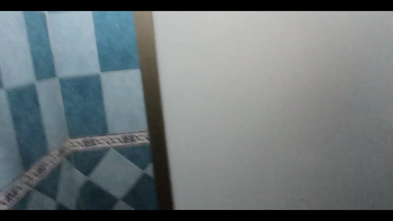 Karmicoxv: Me gusta estar a solas con mi cuñada porque mientras...