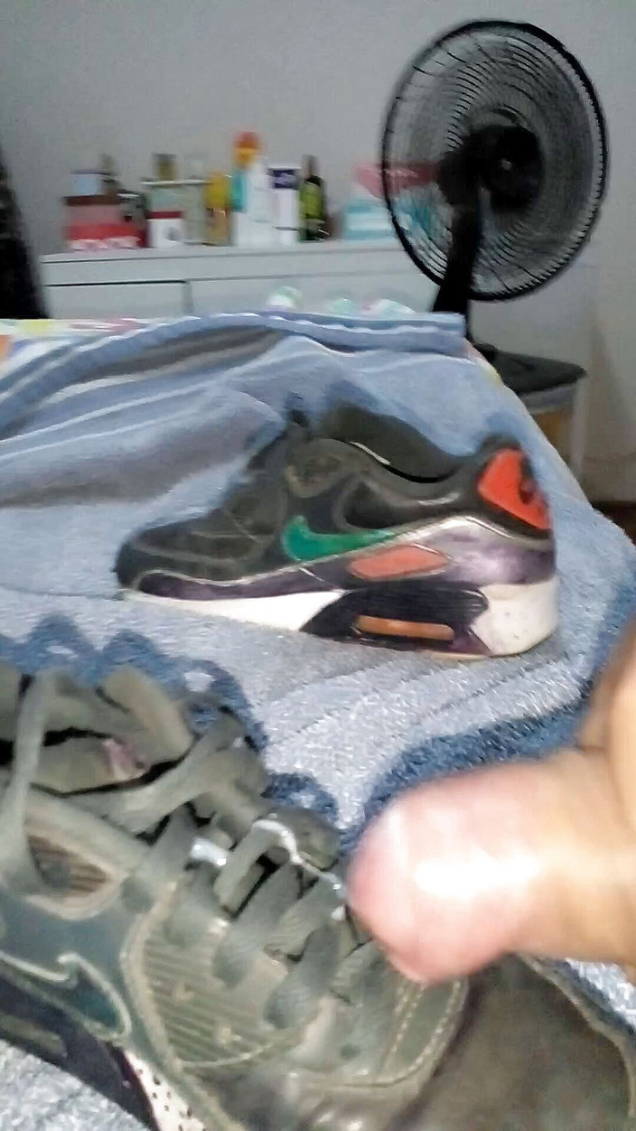 Sneakerfetish_BR: Trampki jebanie i spust na My Old Air Max