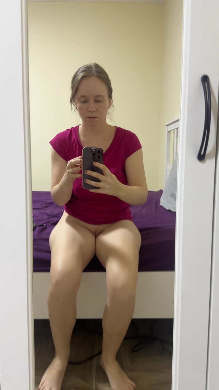 SweetLucy96: Hot Teen Wearing Bikini