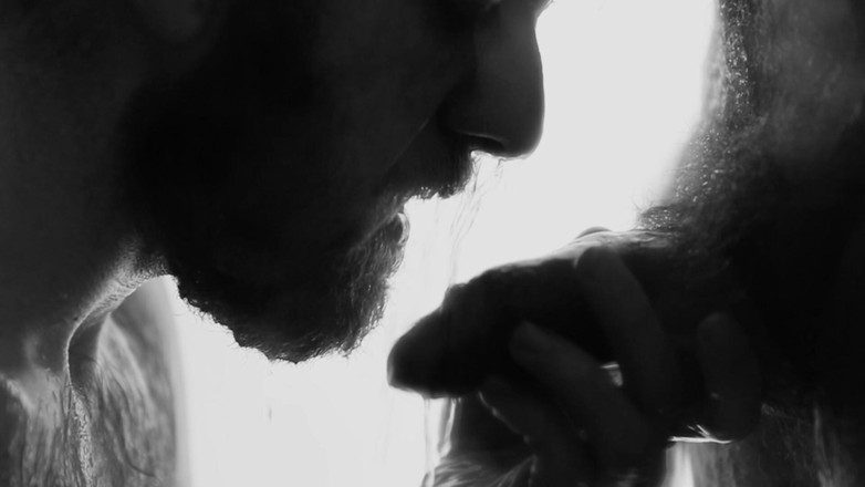 Hairy Otter: Rái cá rậm lông &amp; felipe ferro