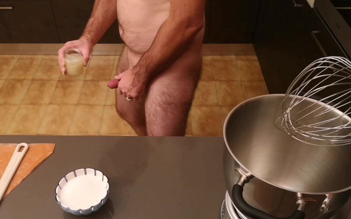Cicci77 cum for you: Cicci77 After Masturbating Pedro, Prepares Another Batch of &amp;quot;all Sperm 45&amp;quot; Meringues