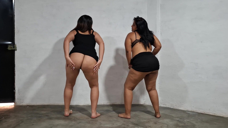 SugarPose: Dvě latinoameričanky s velkým zadkem se svlékají a tančí spolu